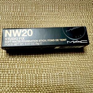 MAC NW20 Studio Fix Foundation Stick